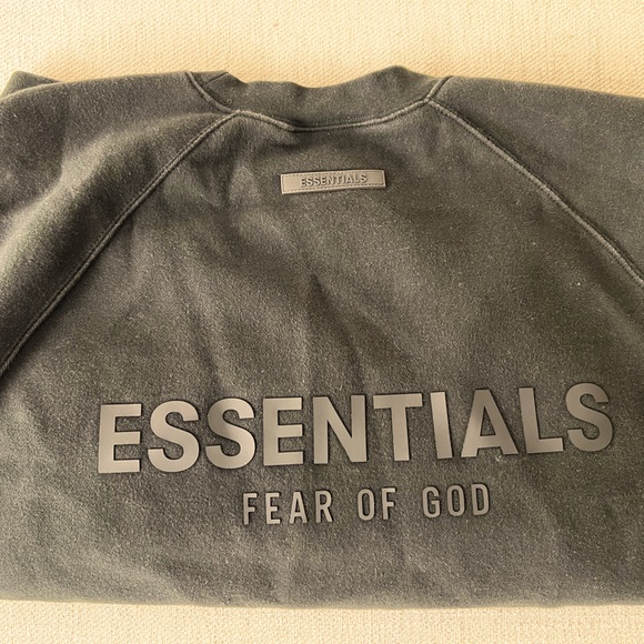 Essential fear of god sweatshirt size M black - Picture 3 of 6